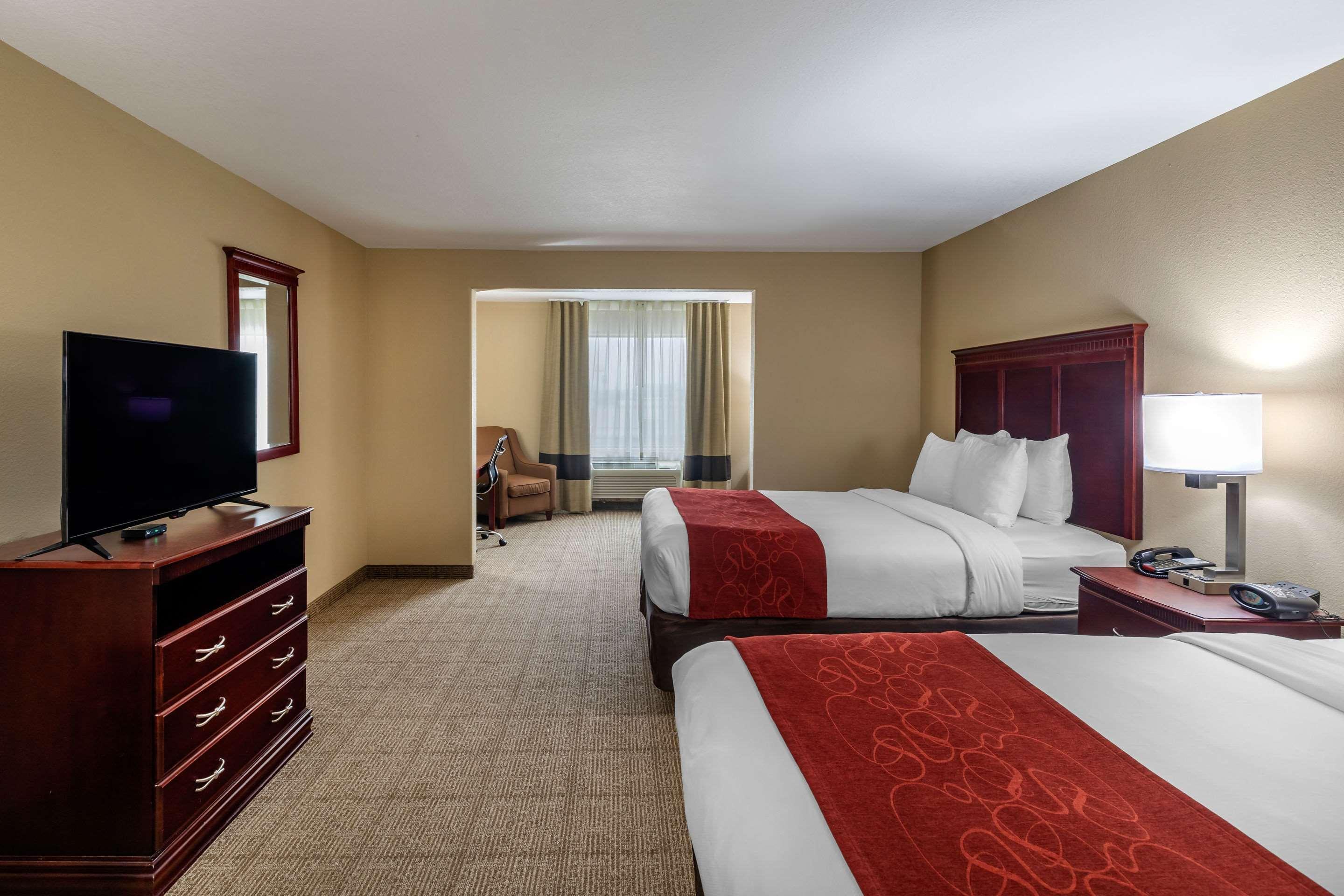Comfort Suites Ennis Eksteriør billede