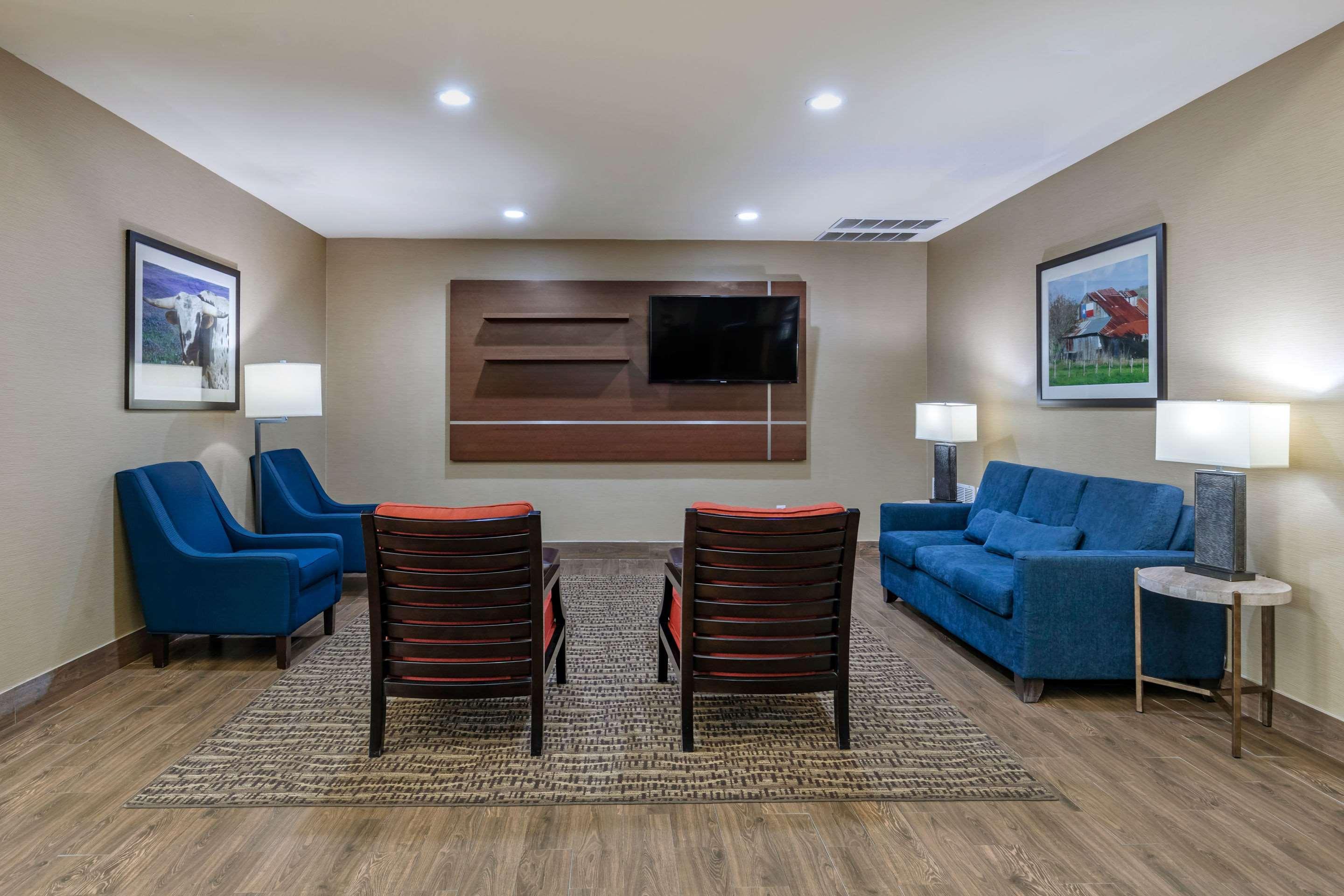 Comfort Suites Ennis Eksteriør billede