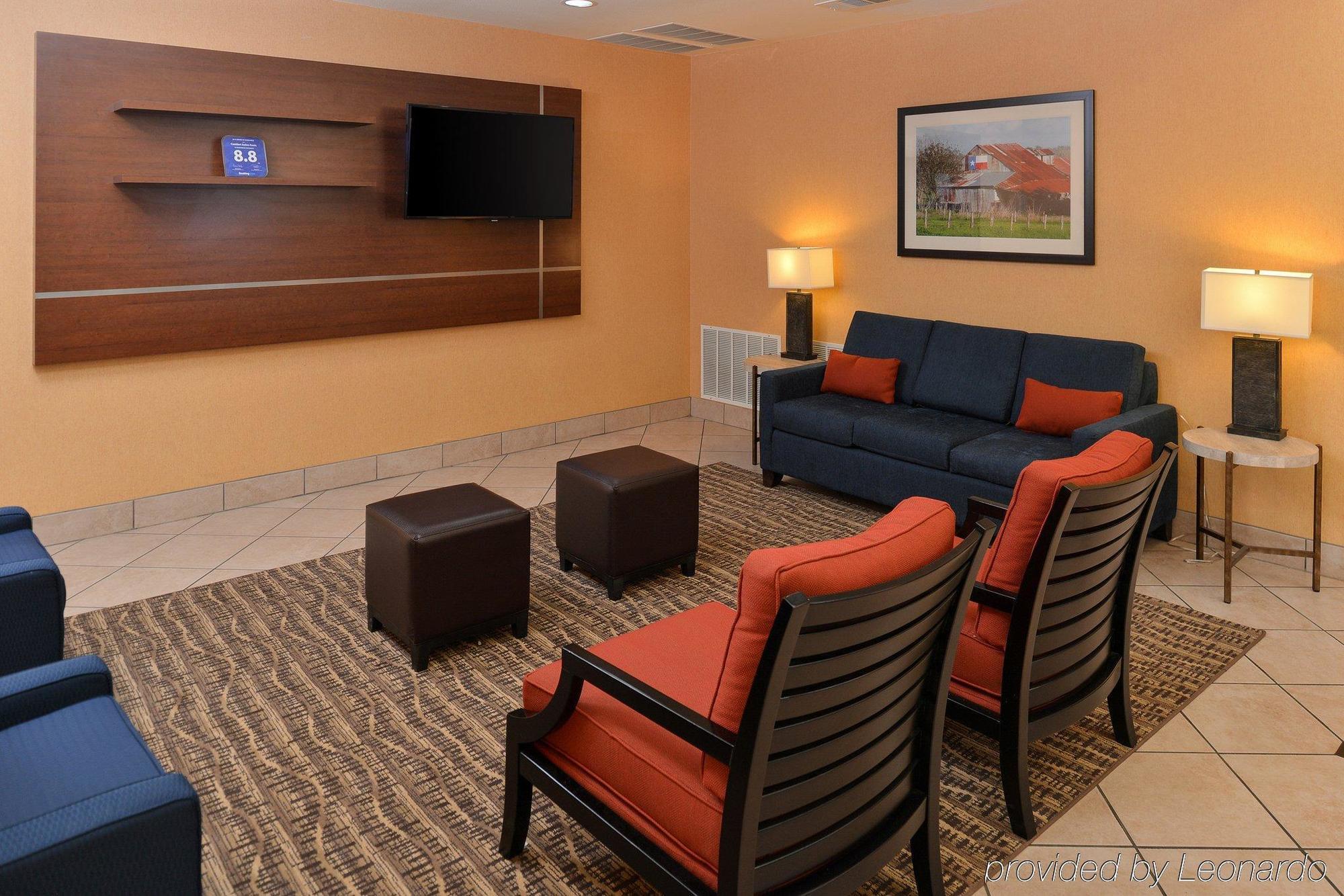 Comfort Suites Ennis Eksteriør billede