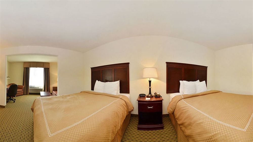 Comfort Suites Ennis Eksteriør billede