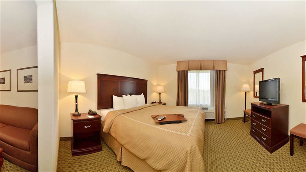 Comfort Suites Ennis Eksteriør billede